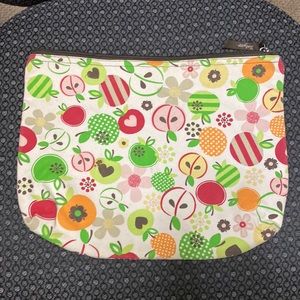 Thirty One Zipper Pouch
